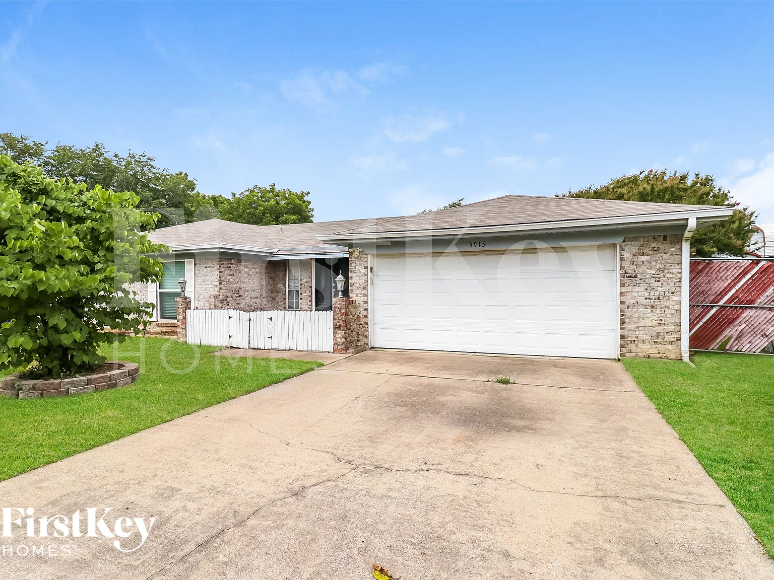 3 bed, 2.0 bath, 2134 sqft, $2,570 — Photo 1