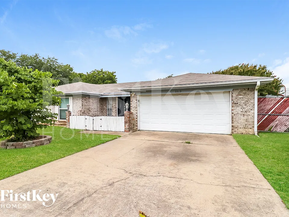 5513 Susan Lee Ln