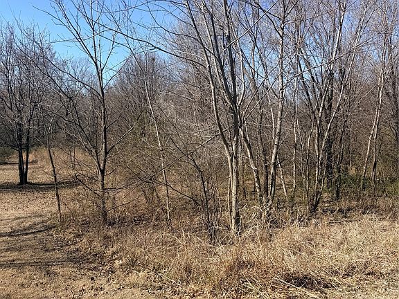 4th image of 337 South Ct