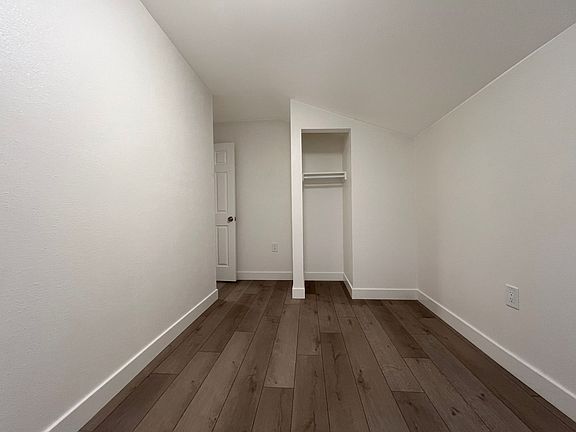 5th image of 734 N Loma Vista Dr #B
