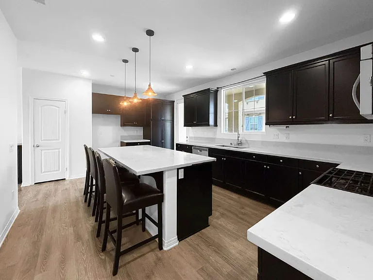 26706 Lexington Ln — Photo 6