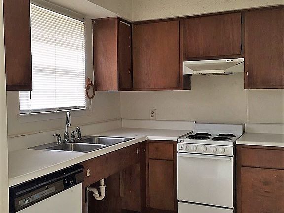 3rd image of 1630 Broad Ave APT D2