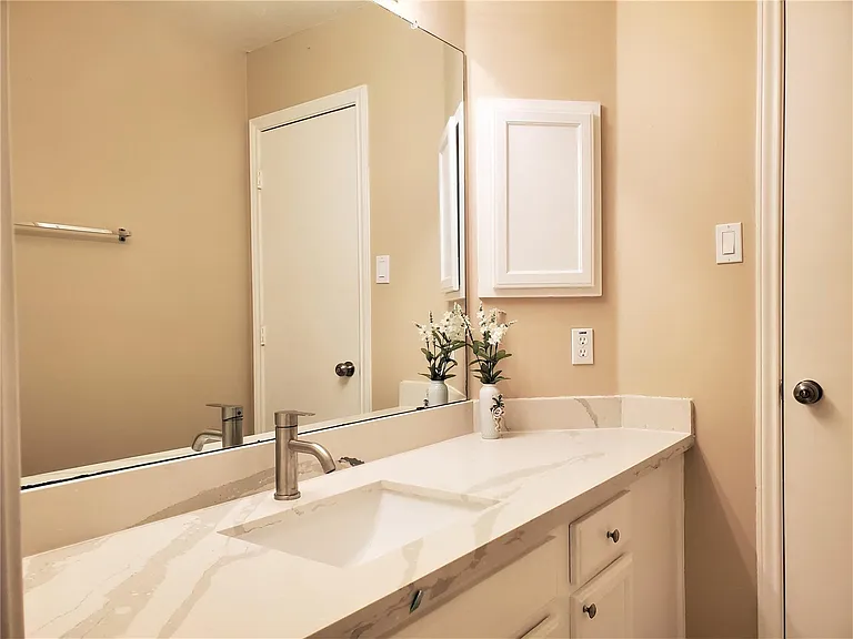 21511 Westcliffe Falls Dr — Photo 37