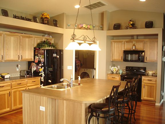 3rd image of 5610 Wrigley Dr