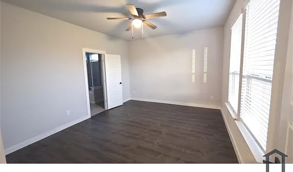 421 Tuscany Dr — Photo 7