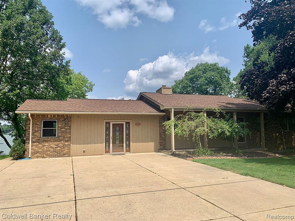 47930 W Huron River Dr, Van Buren Township, MI 48111 MLS 20230064113