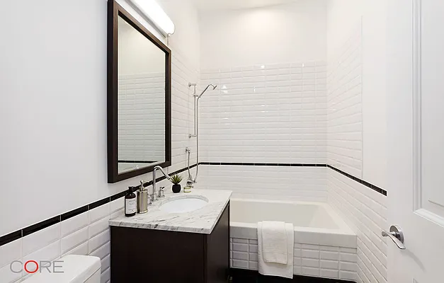 Rented by CORE | media 12