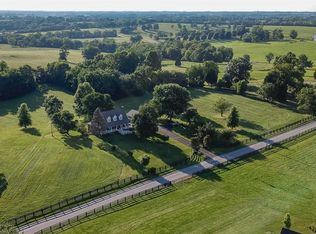 307 Old Cemetery Ln, Keene, KY 40339