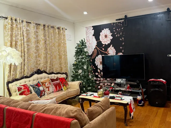 194-56 114th Road image 7 of 16