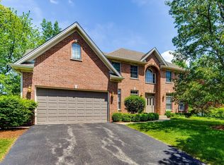 158 Lions Ct, Lake Zurich, IL 60047