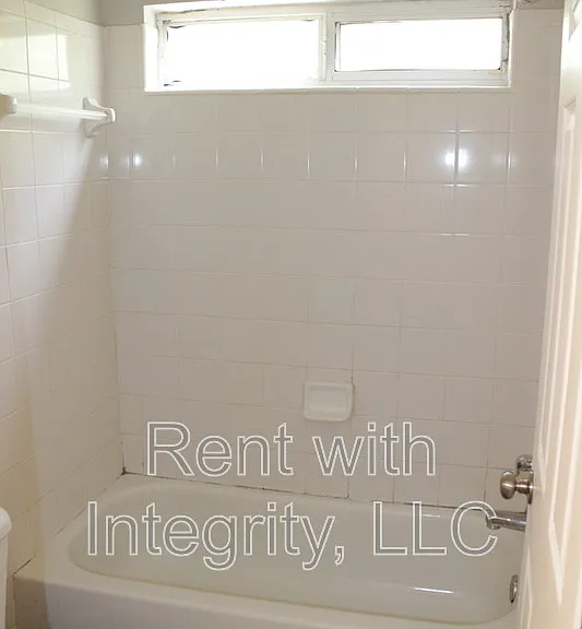 4256 Augustus Oak Ct — Photo 8