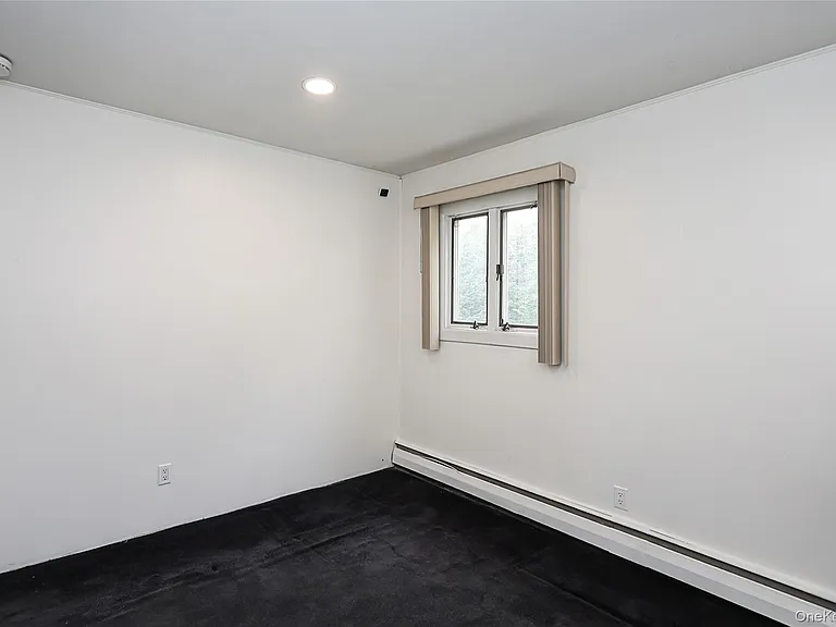 14 Glenn Dr — Photo 11