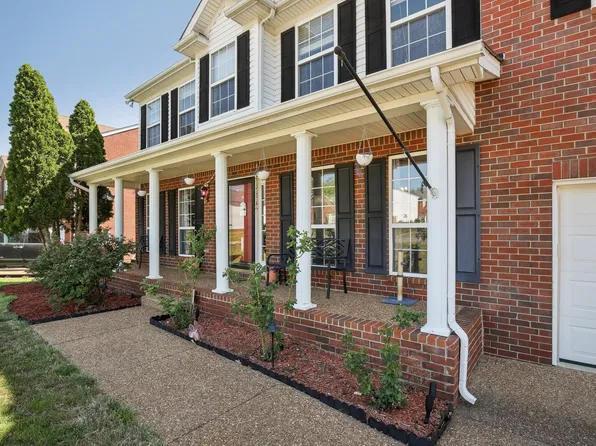 4633 Brown Leaf Dr, Old Hickory, TN 37138