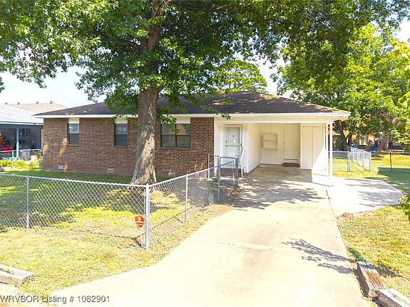 3rd image of 1322 Bon Air St