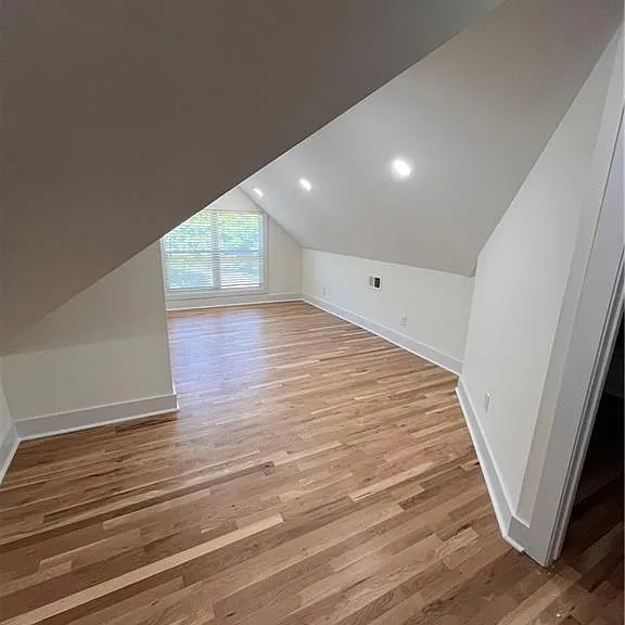 1511 Belmont Ave SW — Photo 3