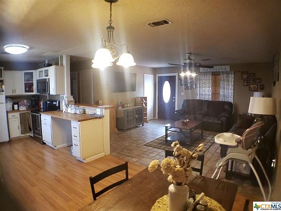 2nd image of 2050 County Road 1045