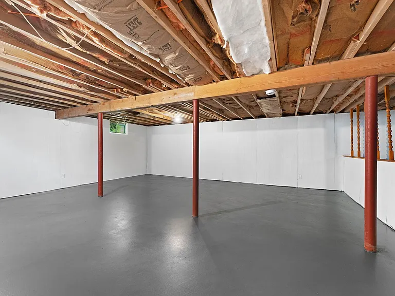 443 Manor Ave — Photo 21