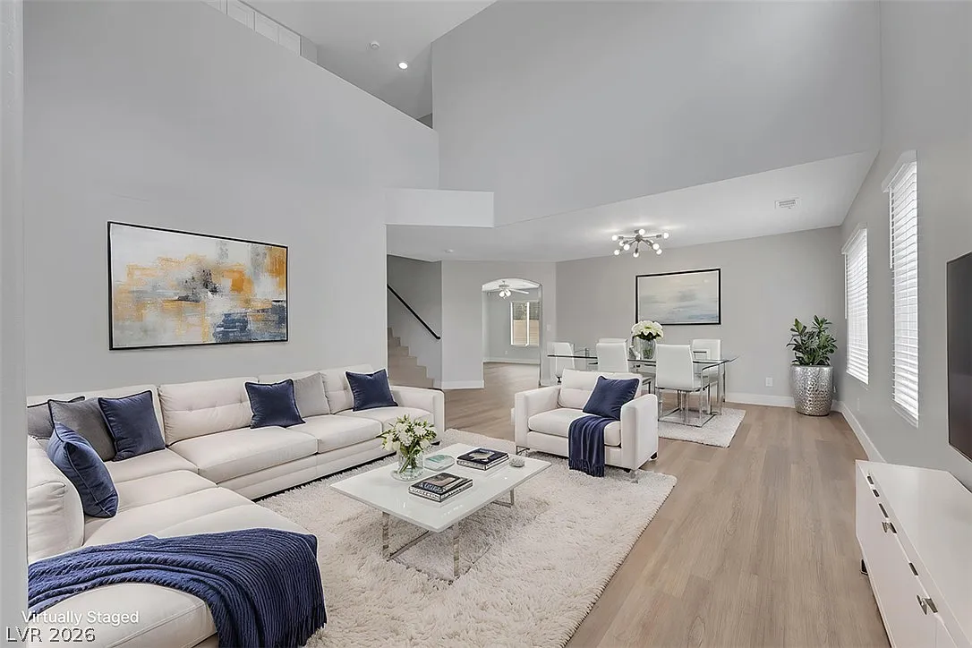 4 bed, 2.5 bath, 2254 sqft, $3,395 — Photo 3