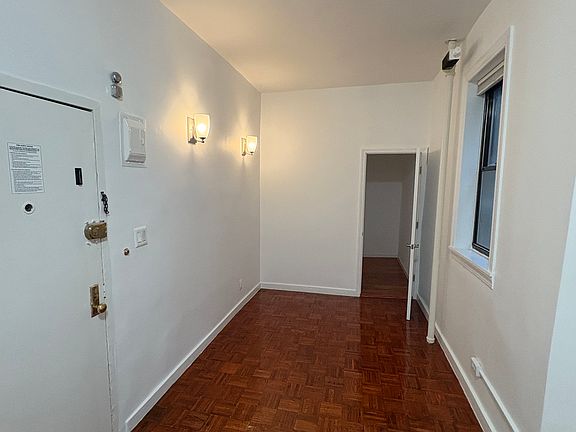 4th image of 426 E 73rd St #1RR