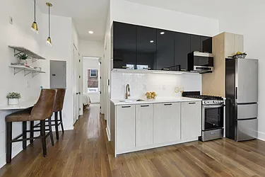 250 Van Horne Street, #2