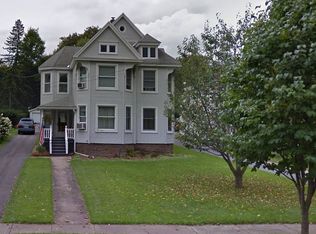 12 Pearl St, New Hartford, NY 13413