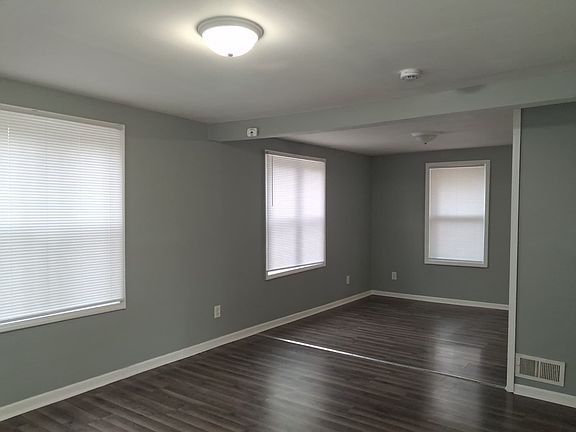 5th image of 1804 N Graham Ave