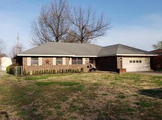 1110 Cheyenne Trl, Springdale, AR 72762