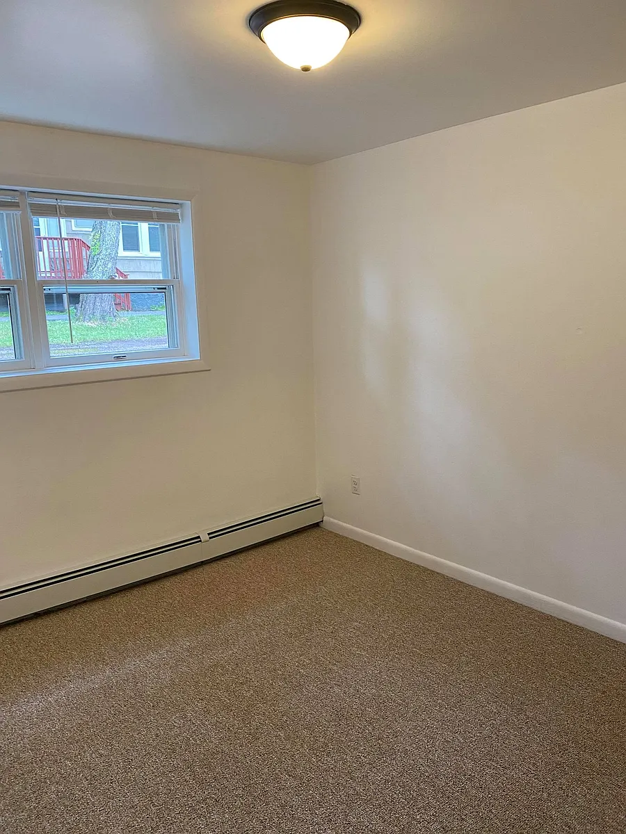 Building Photo - 612 E McLeod Ave #3