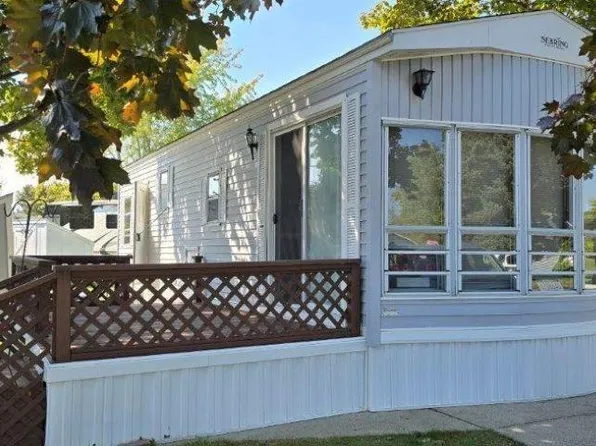 5200 Cambridge Ln, Lexington, MI 48450
