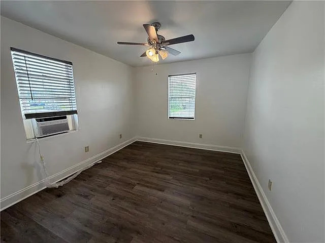 6237 Curie St — Photo 7