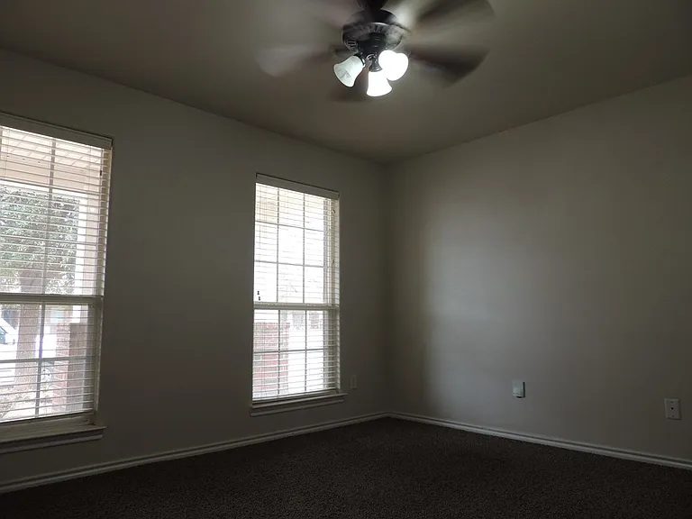 805 Nolan Ryan Dr — Photo 13