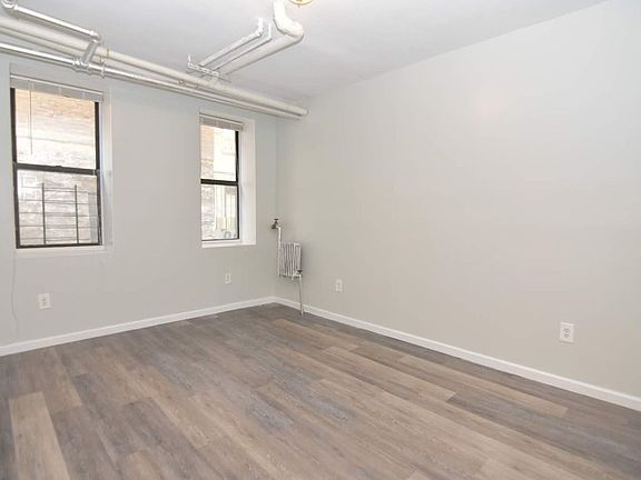 3rd image of 546 Isham St APT 34B