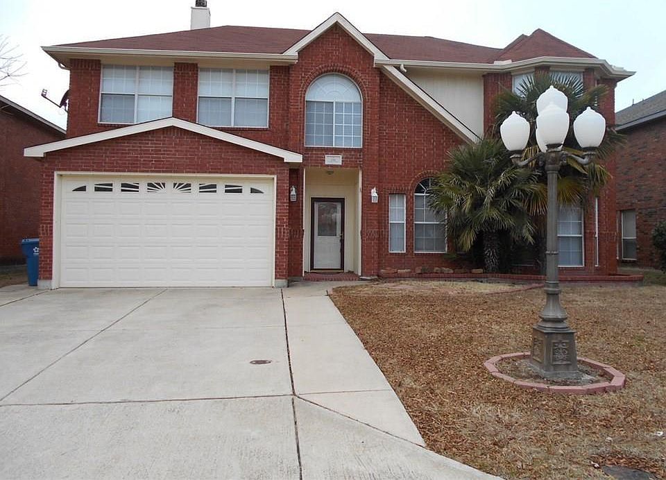 1st image of 141 Southwood Dr