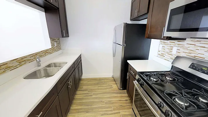 Rented by Bravado Real Estate LLC | media 13