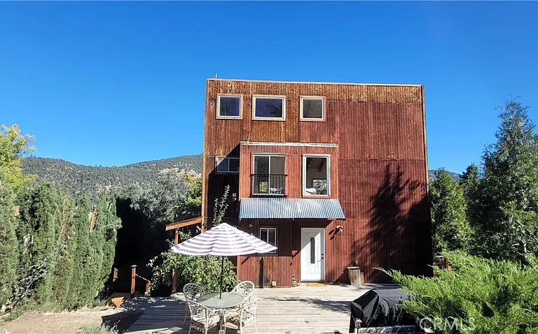 1317 Pinetree Dr — Photo 1