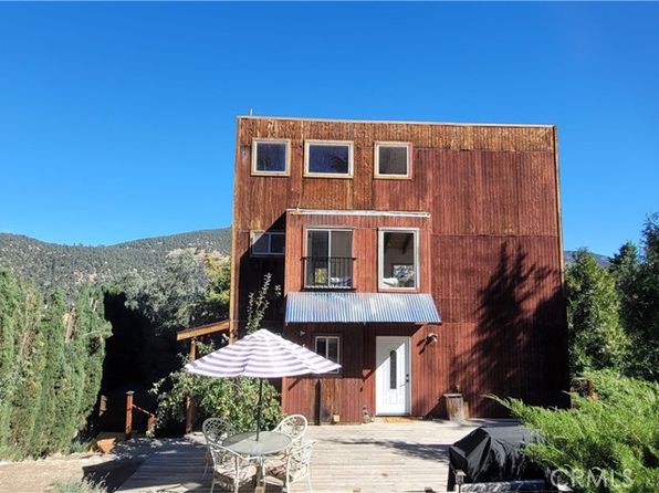1317 Pinetree Dr