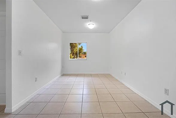 33 E 20th St #205 — Photo 35