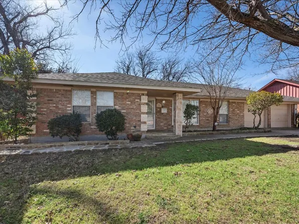 4913 Whistler Dr, Fort Worth, TX 76133