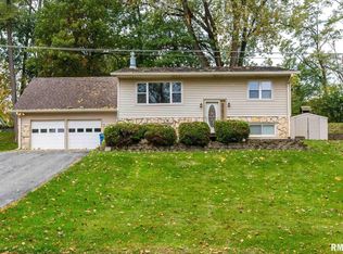 8420 55th St, Coal Valley, IL 61240