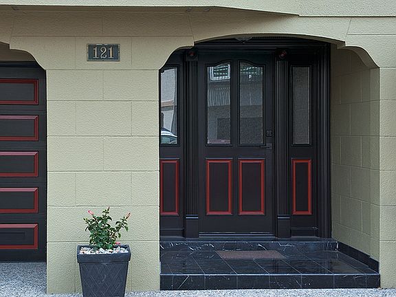 2nd image of 121 Avila St