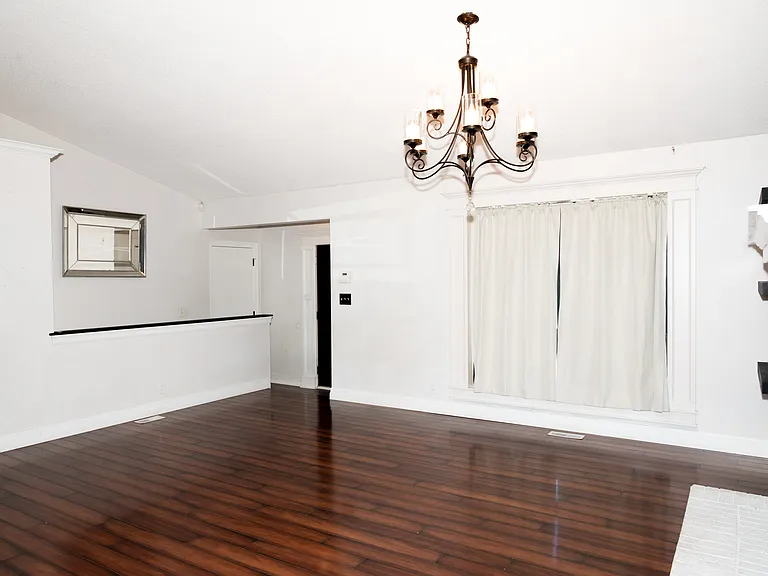 1426 W Nottingham Cir — Photo 11