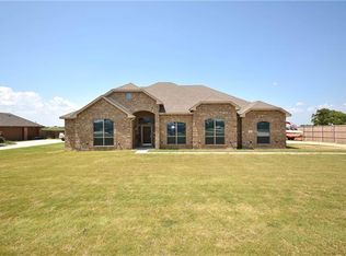 162 Chazlynn Ct, Waxahachie, TX 75165