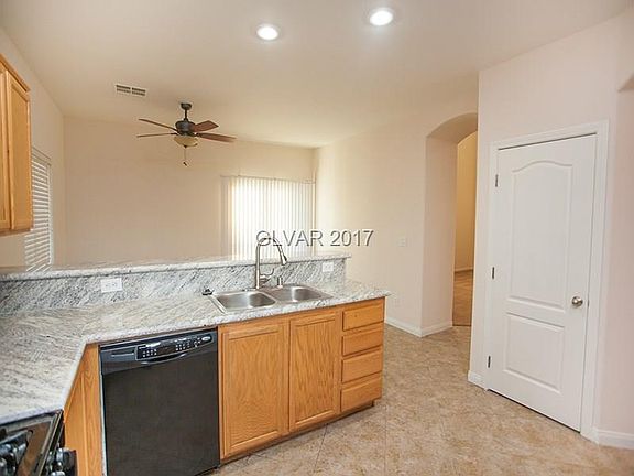 5th image of 2809 Woodland Park Ave