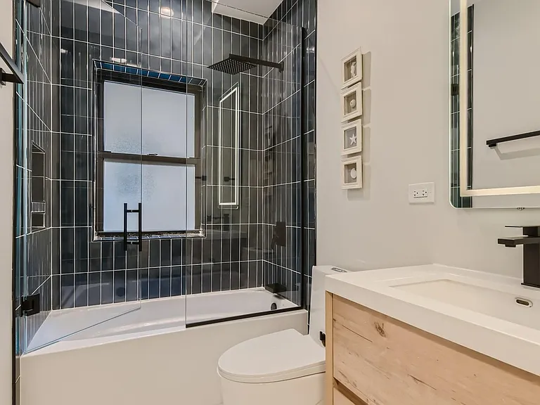1420 W Winnemac Ave #1 — Photo 20