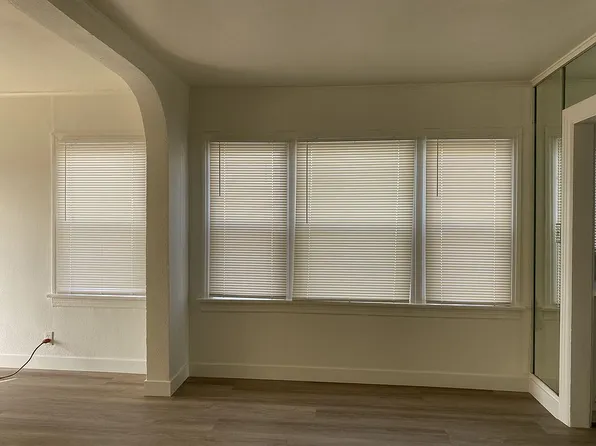 1303 S Vermont Ave #17, Los Angeles, CA 90006