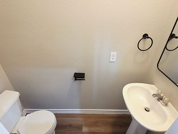 3rd image of 5003 Summit Pass APT 1