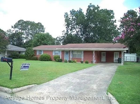 517 Holly Hill Rd, Enterprise, AL 36330