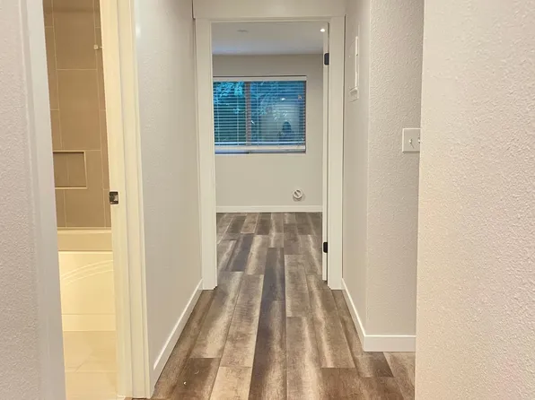 810 Taylor Ave N APT 220, Seattle, WA 98109