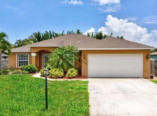 2063 NE Christopher Ct, Jensen Beach, FL 34957