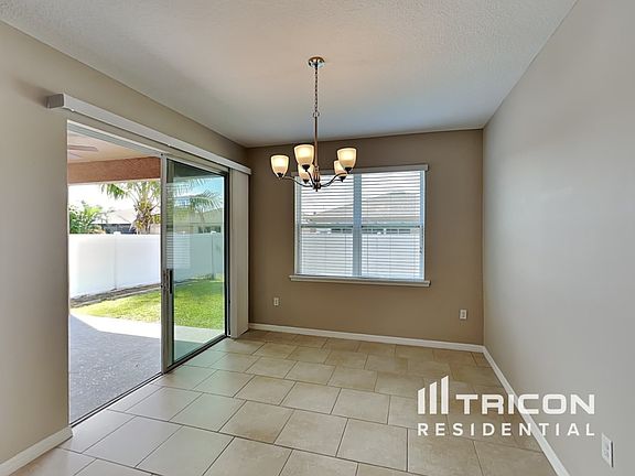 4th image of 125 Waterside Cir